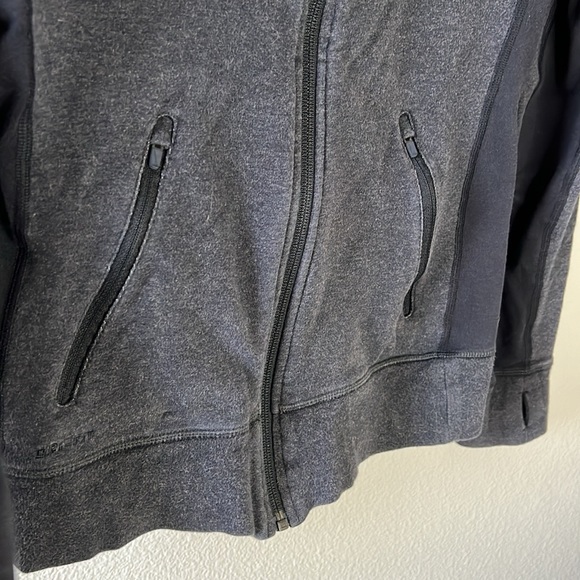 Nike zip up hoodie - Picture 4 of 9